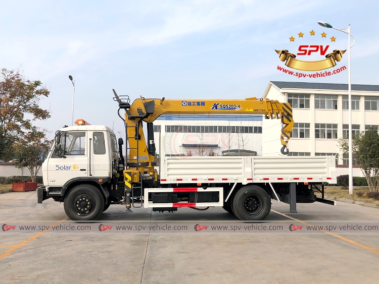 8 Tons Telescopic Crane Truck Dongfeng - LS